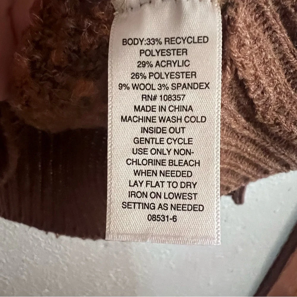 a.n.a Rich Brown Crew Neck Sweater - Picture 5 of 5